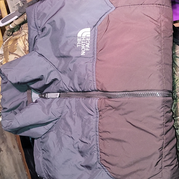 Two toned NorthFace jacket - Picture 2 of 3